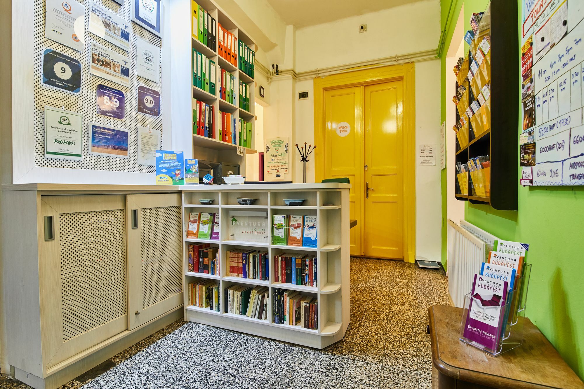 Aventura Boutique Hostel Budapest Exterior foto
